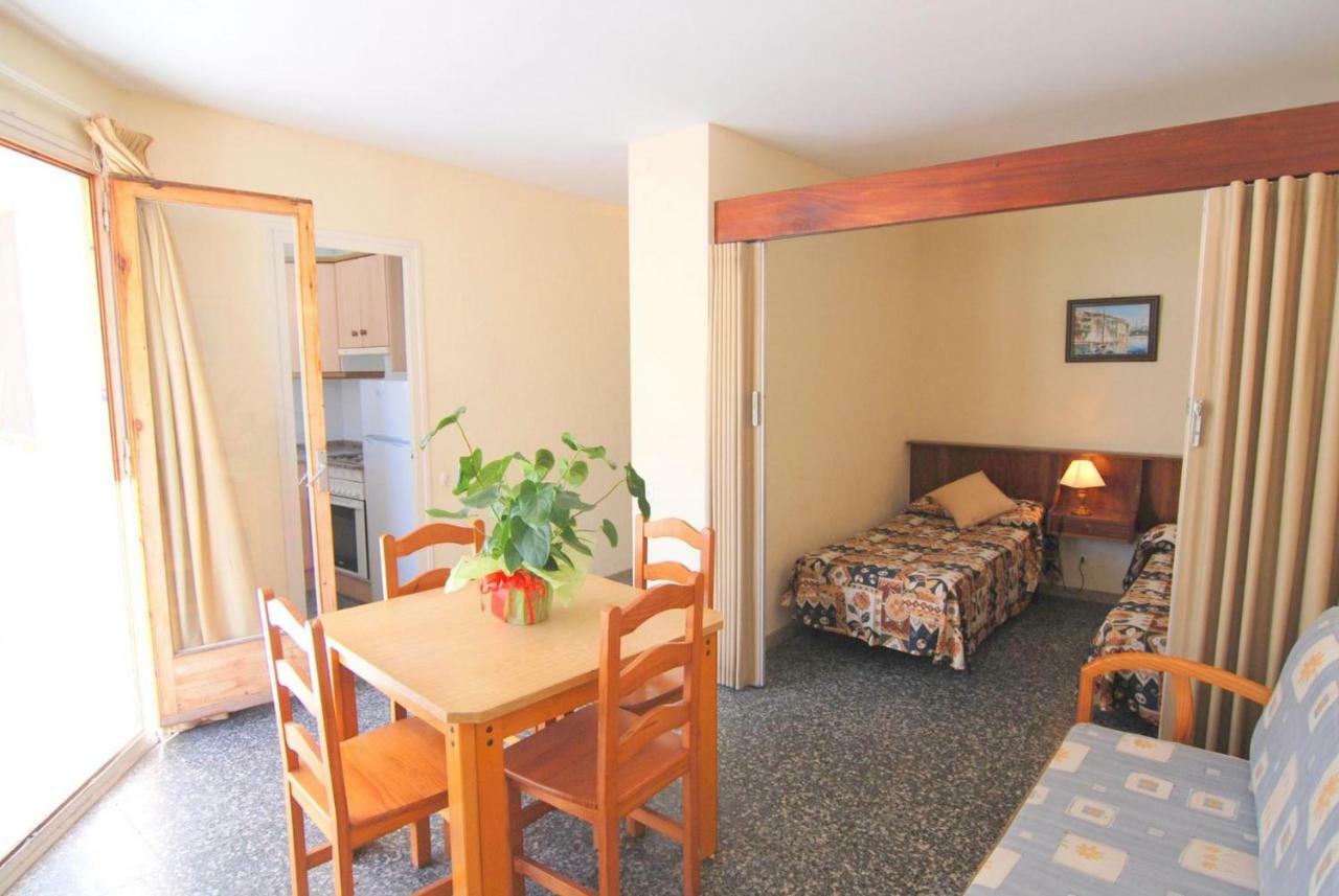 Aries Basic Apartment Salou Ngoại thất bức ảnh