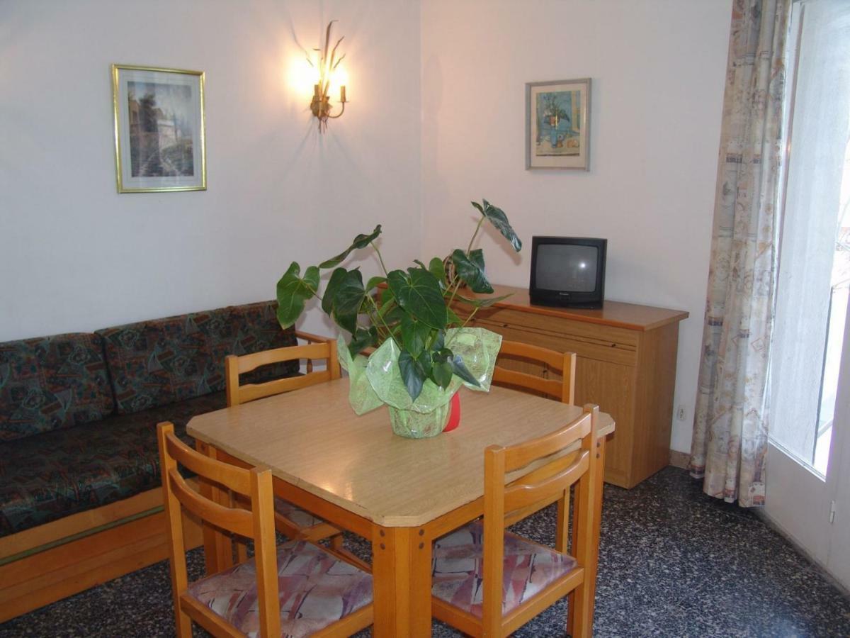 Aries Basic Apartment Salou Ngoại thất bức ảnh